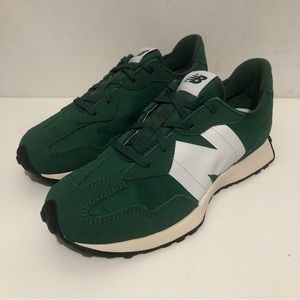 New Balance 327 Green Sneakers Kids 5 Women 7